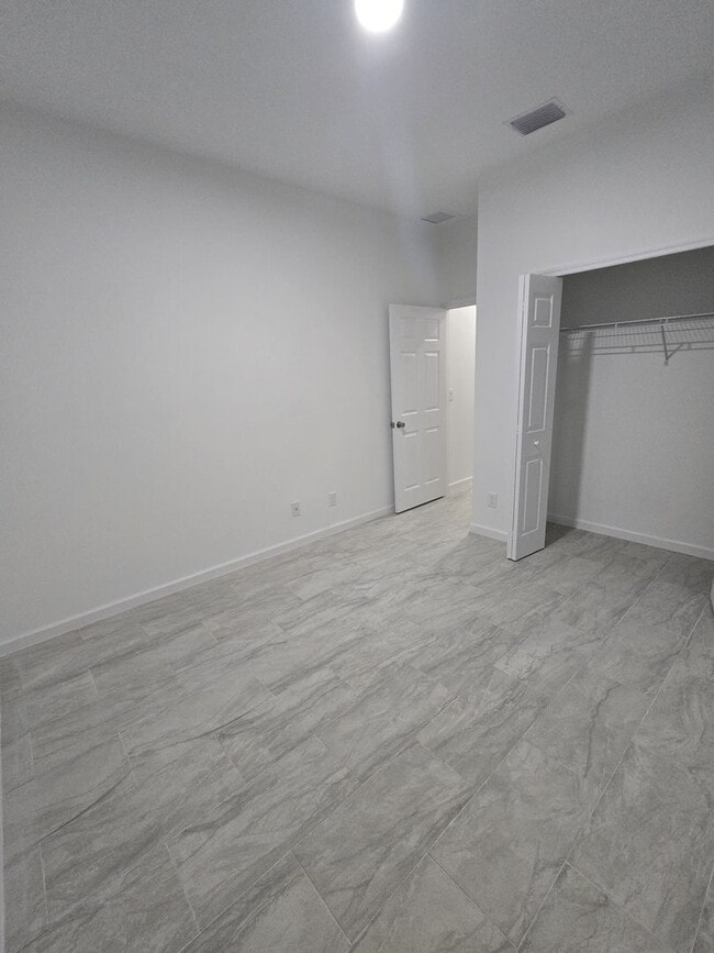 Building Photo - BRAND NEW 4/2/2-SOUTH LEHIGH ACRES