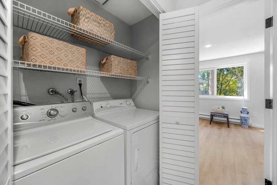 Building Photo - 105 146th Ave SE