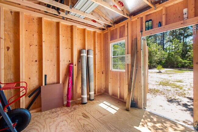 Building Photo - 396 Peachtree Cir