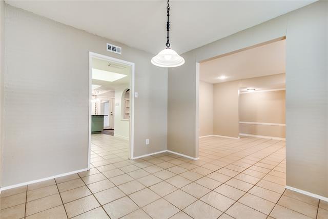 Building Photo - 5084 Avery Ln