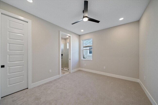 Building Photo - 8387 Windbound Ct