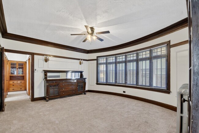 Building Photo - 8018 S Sangamon St