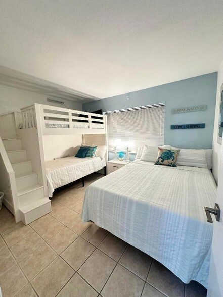 Building Photo - 420 Celestial Way