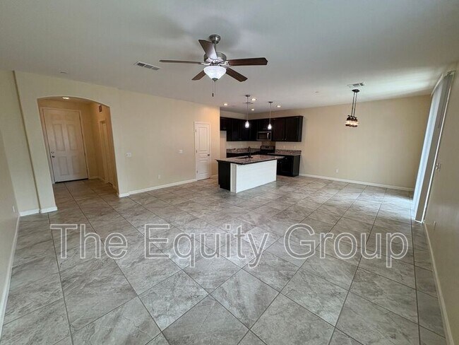Building Photo - 625 E Monte Verde Ave