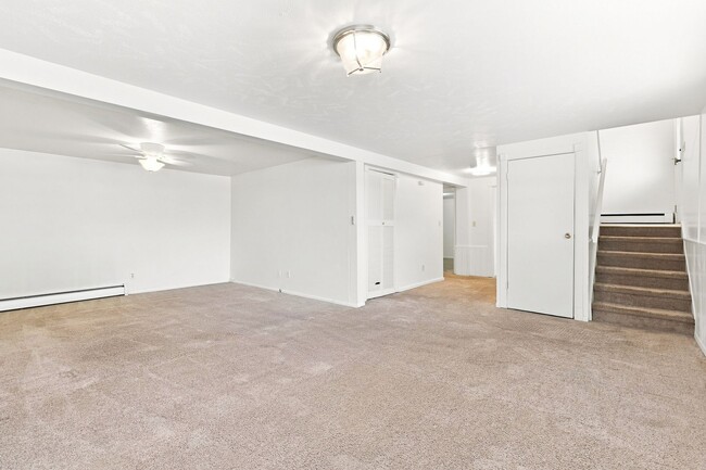 Building Photo - 6276 W Monticello Ave