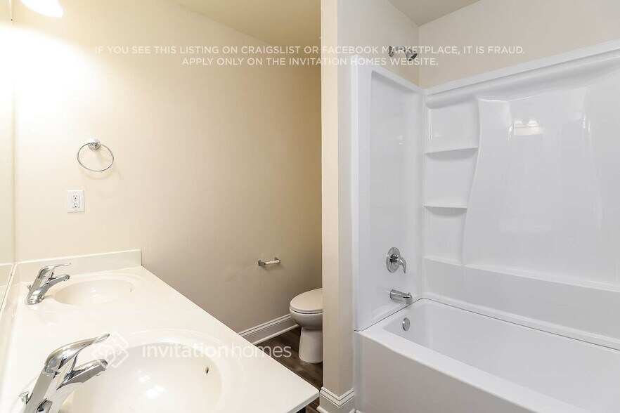 Building Photo - 158 Sassafras Rd