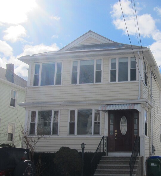 Building Photo - 88 1st St