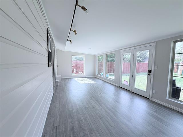 Building Photo - 1109 Leyenda Dr