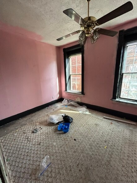 Building Photo - 4330 Blair Ave