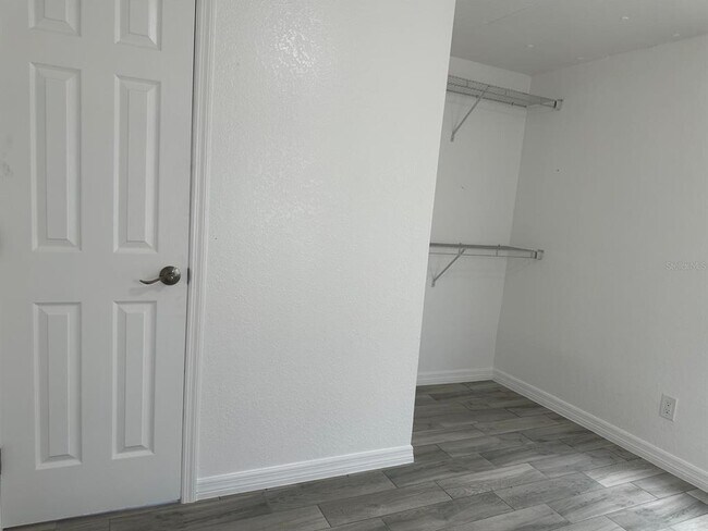 Building Photo - 3061 Crystal Hills Dr