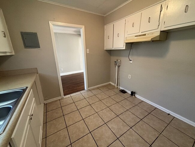 Building Photo - Bright & Modern 3-Bedroom Home in Memphis – Half Off First Month!
