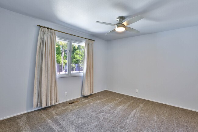 Building Photo - Saratoga single story home with Pool, and open Concept Living