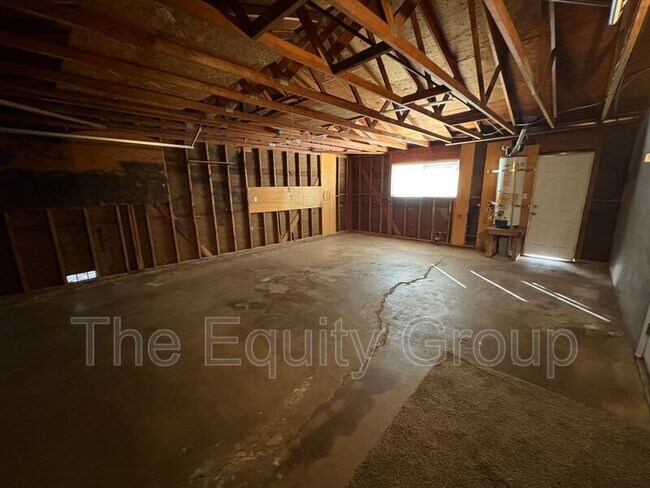 Building Photo - 1641 S Thomas St