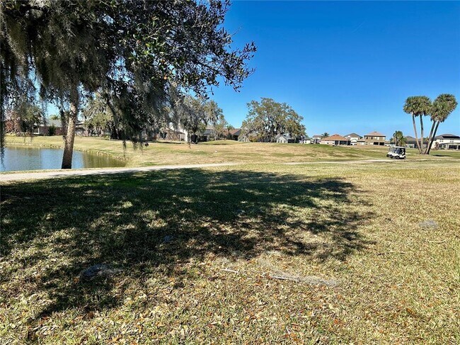 Building Photo - 1947 Fairway Loop