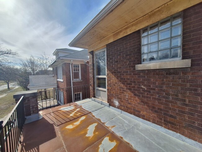 Building Photo - Brick Upper with multiple decks in Highand...