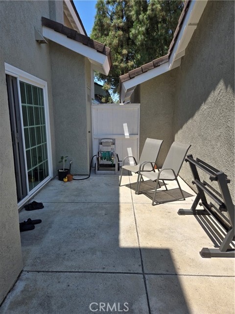 Building Photo - 569 Springbrook N