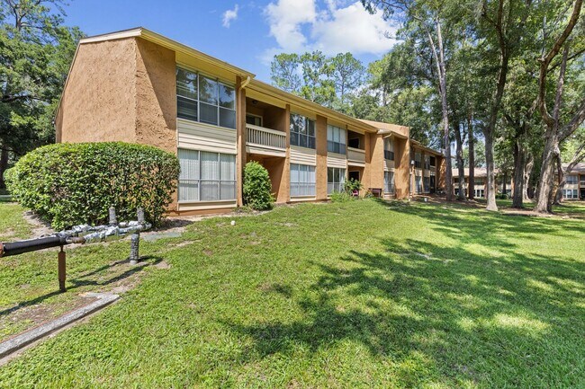 Building Photo - 1810 NW 23rd Blvd