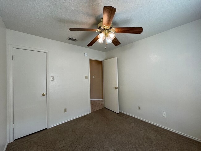 Building Photo - 4903 Morning Glen Ln