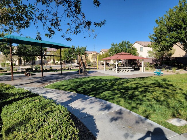 Building Photo - Gated Community  Home