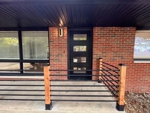 Building Photo - 4759 Blackburn Rd