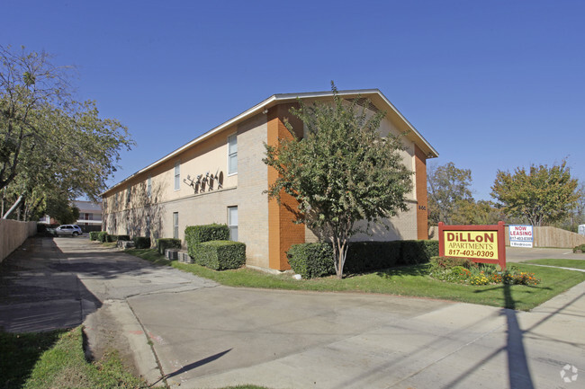 Building Photo - Dillon Apartments