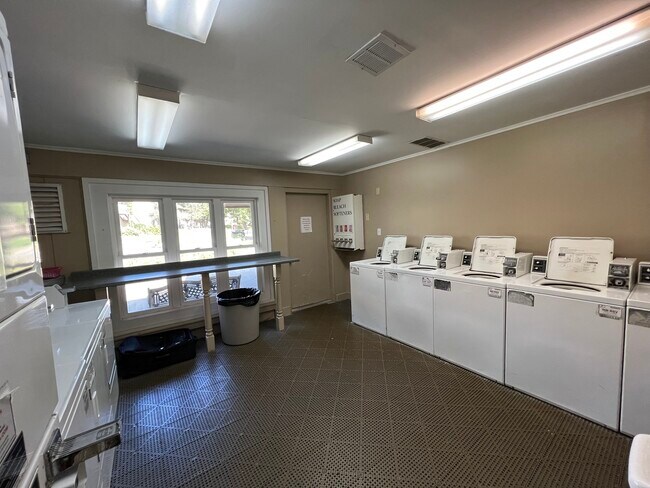 Building Photo - 32 Montego Colony