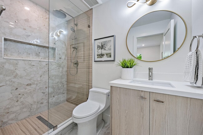 Building Photo - 310 Edmor Rd