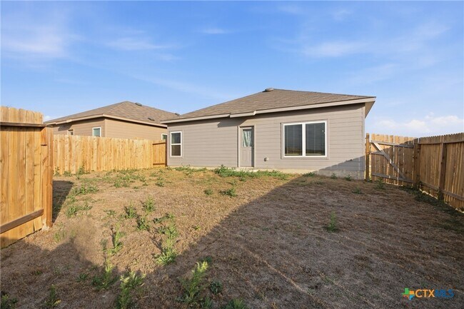 Building Photo - 292 Legacy Cir