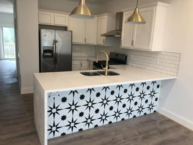 Building Photo - 121 N Washington Ave