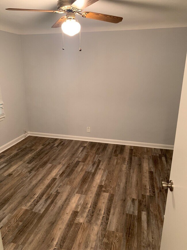 Bedroom 2 - 3943 Wright Ave