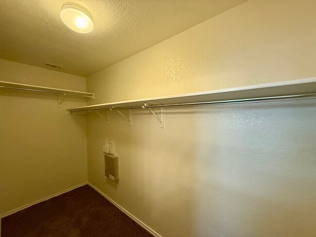 Building Photo - Beautiful 4-Bedroom, 2.5 Bathroom Home Near Seaworld!