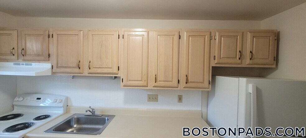 Building Photo - 1 Brattle Dr