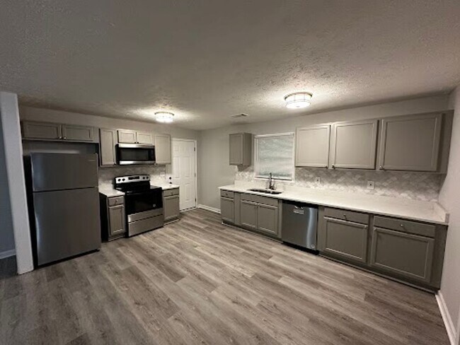 Building Photo - 9229 Carr Cir