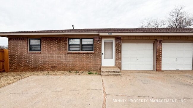 Building Photo - 2113 S Loop 289