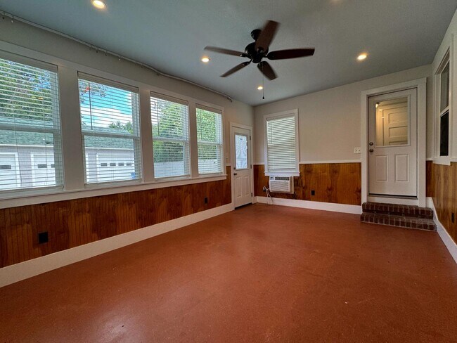Building Photo - 4807 Wrightsville Ave