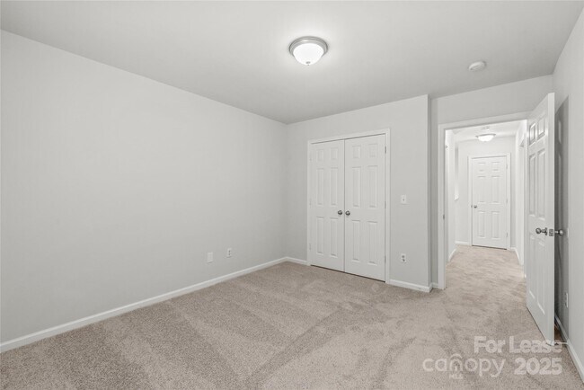Building Photo - 8818 Sharonbrook Dr