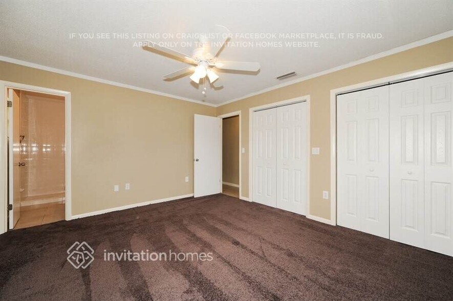 Building Photo - 6029 Christina Dr E