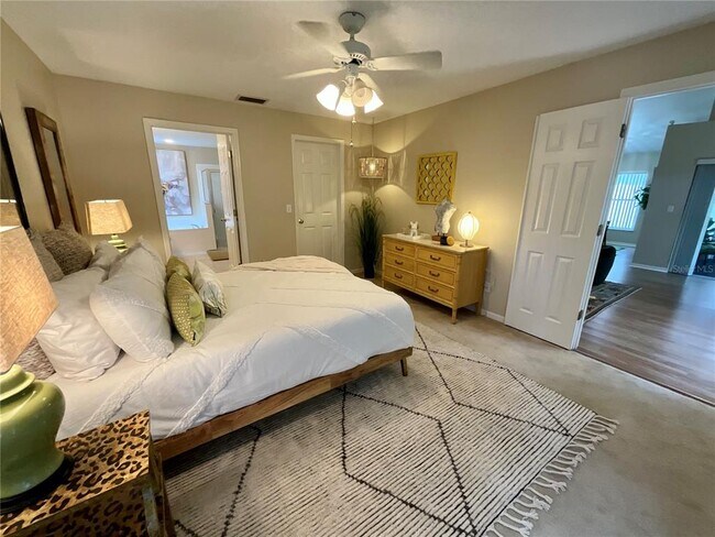 Building Photo - 2319 Needham Dr