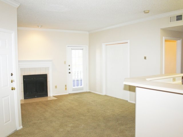 Building Photo - 1266 Taylor Draper Ln