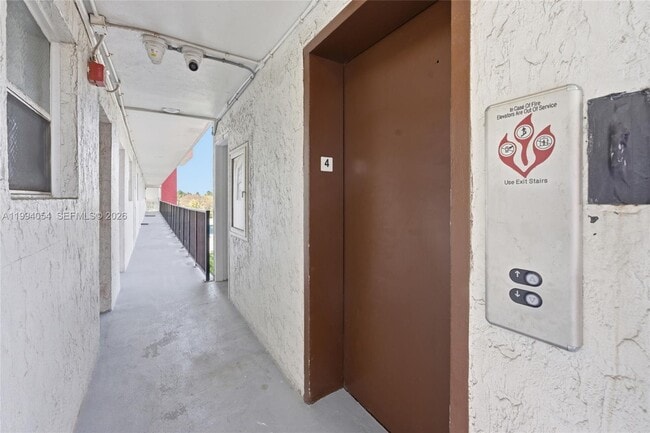 Building Photo - 2520 N Andrews Ave