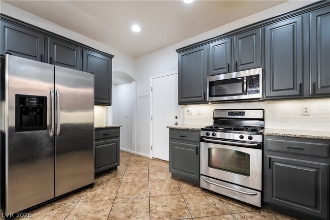 Building Photo - 6572 Polonius Ct