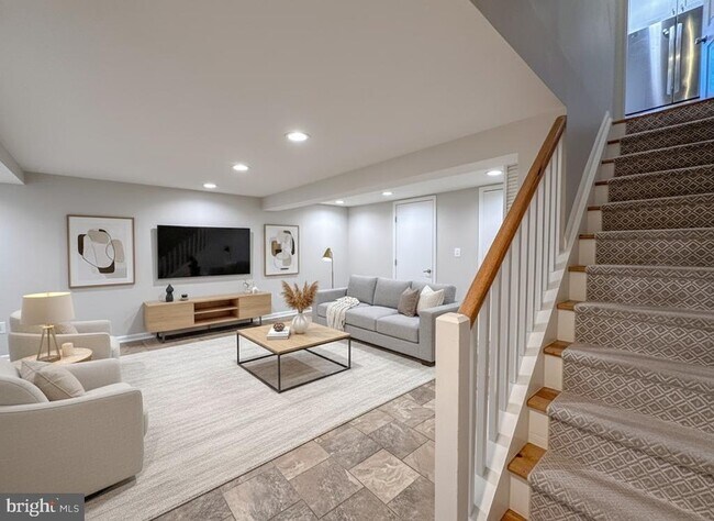 Building Photo - 226 Guthrie Ave