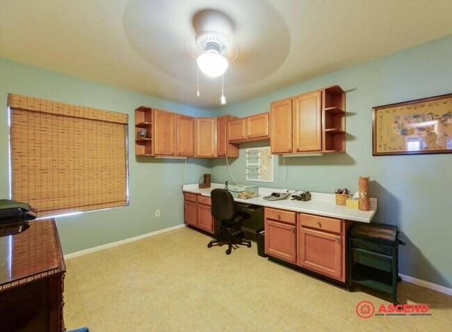 Building Photo - *MOVE IN SPECIAL!!*