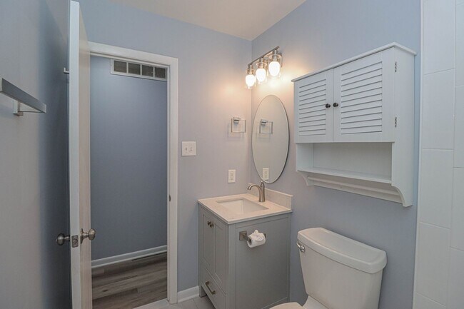 Building Photo - 3 Bedroom Oasis in Severna Park