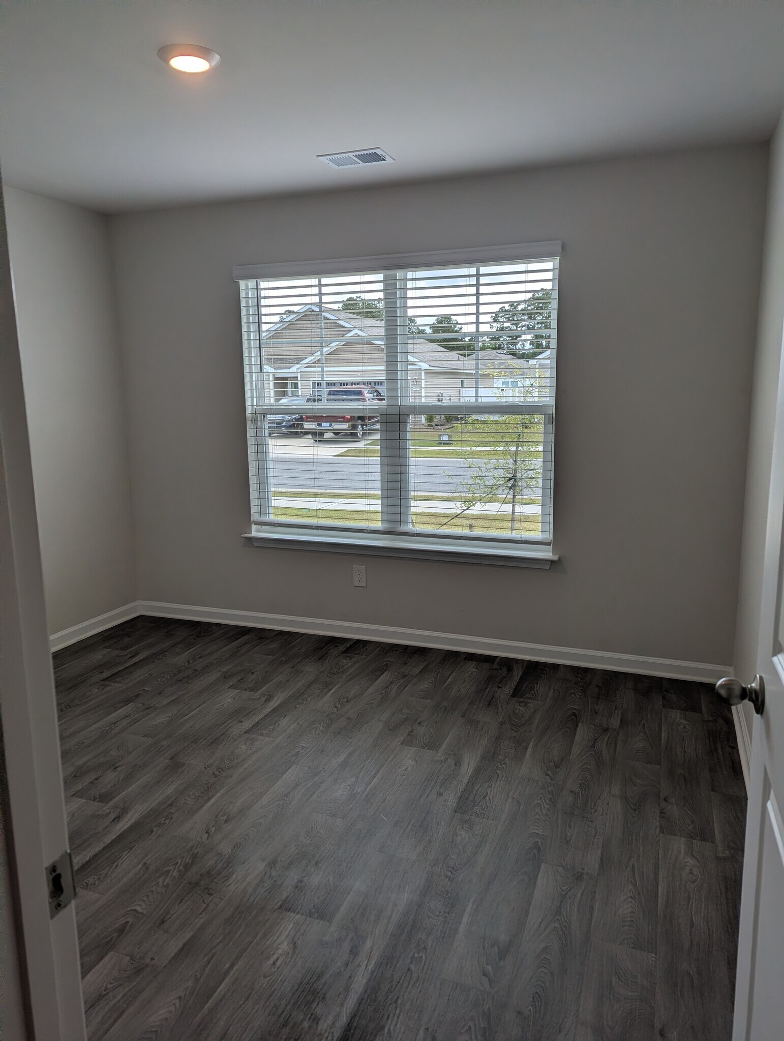 Building Photo - 4521 East Coast Ln