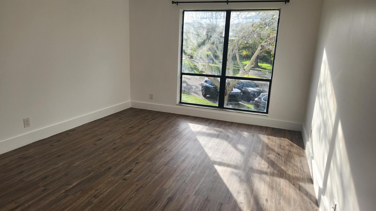 Building Photo - 517 Dotterel Rd