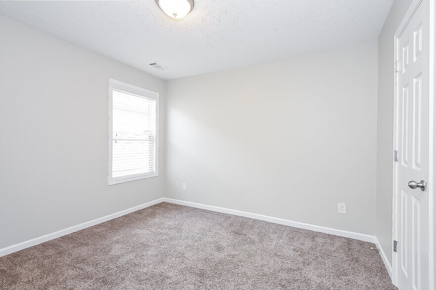 Building Photo - 460 Little Creek Rd SE