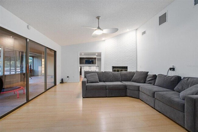 Building Photo - 503 Princewood Dr