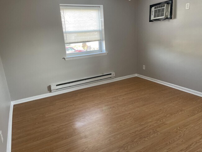 Building Photo - 225 W Chester Pike