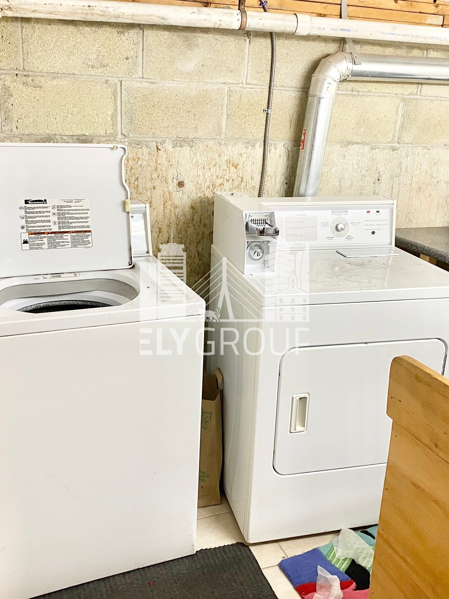 Building Photo - 8 Medford St